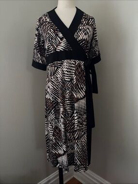 Ripe Maternity Black & Brown Abstract Tropical Inspired Wrap Dress